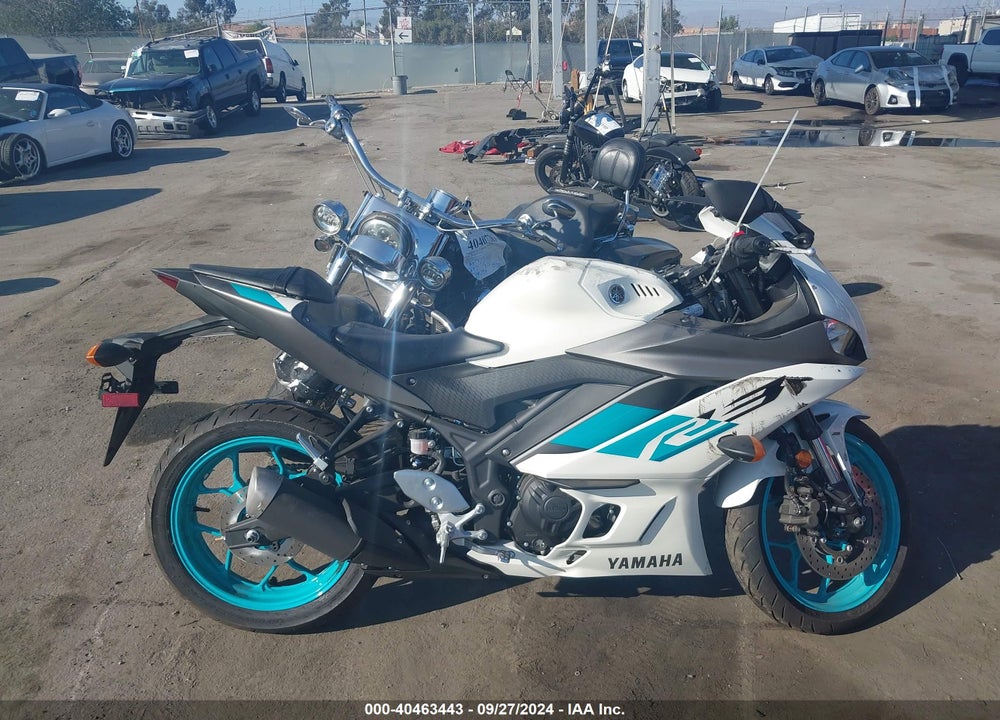 2024 YAMAHA YZFR3 A VIN: MH3RH18Y3RK014994