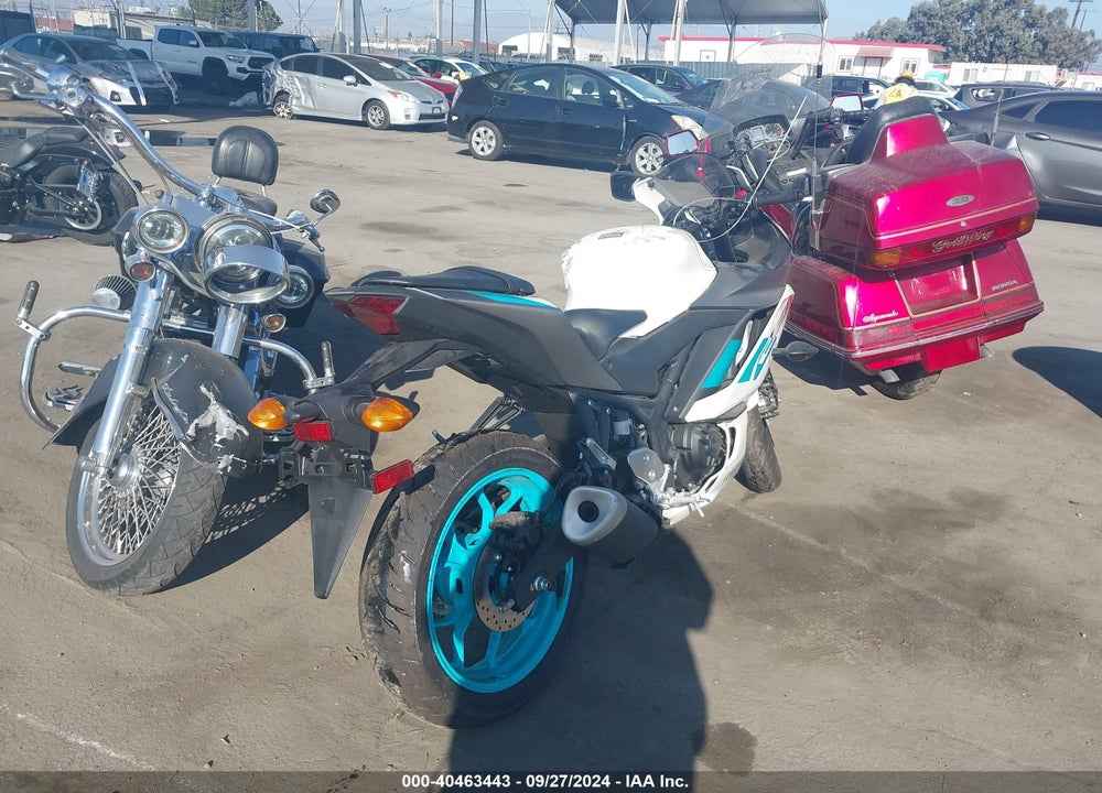 2024 YAMAHA YZFR3 A VIN: MH3RH18Y3RK014994