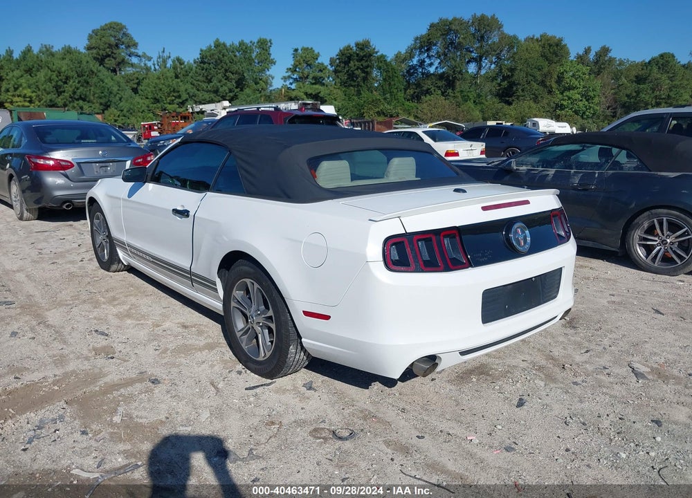 2014 FORD MUSTANG VIN: 1ZVBP8EM0E5323177