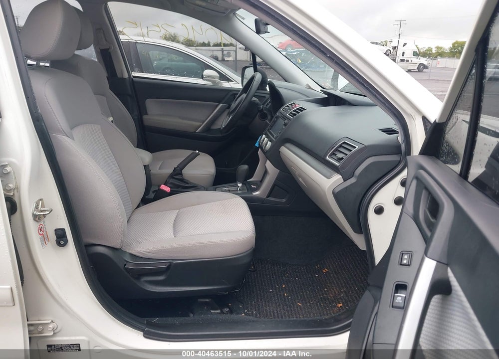 2017 SUBARU FORESTER 2.5I VIN: JF2SJABC6HH418418