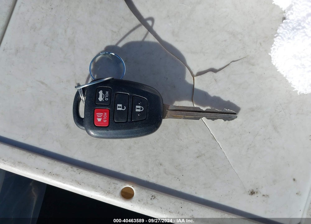 2018 TOYOTA COROLLA VIN: 2T1BURHE5JC007874