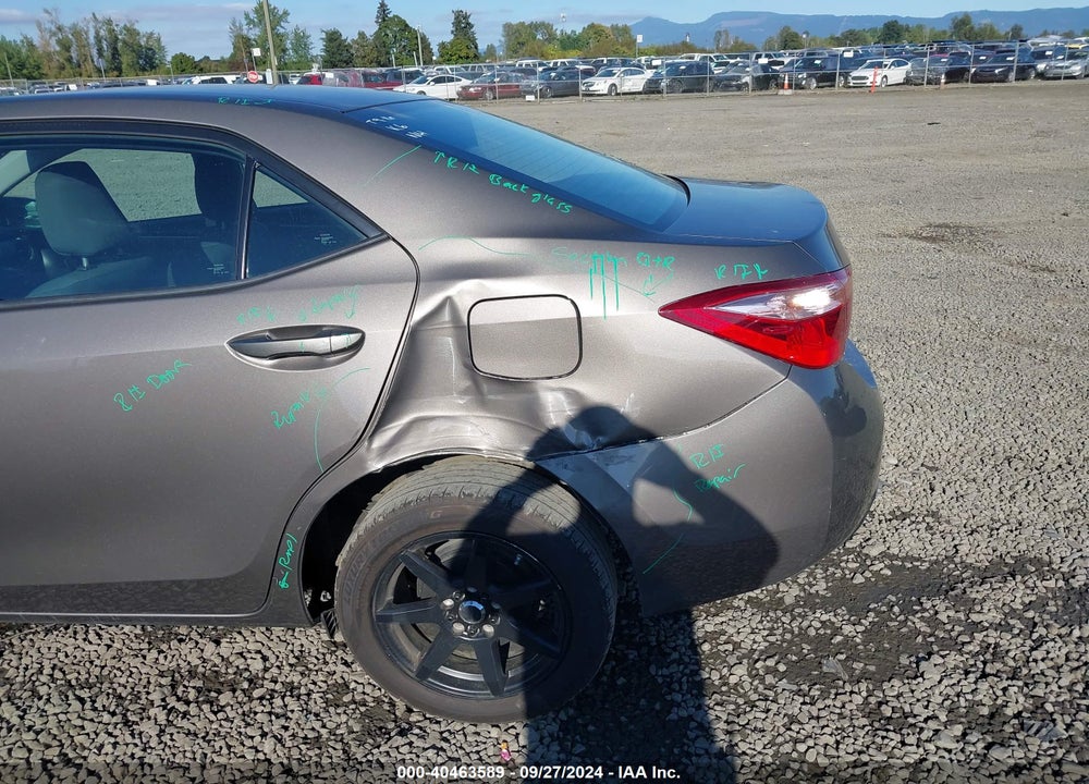 2018 TOYOTA COROLLA VIN: 2T1BURHE5JC007874