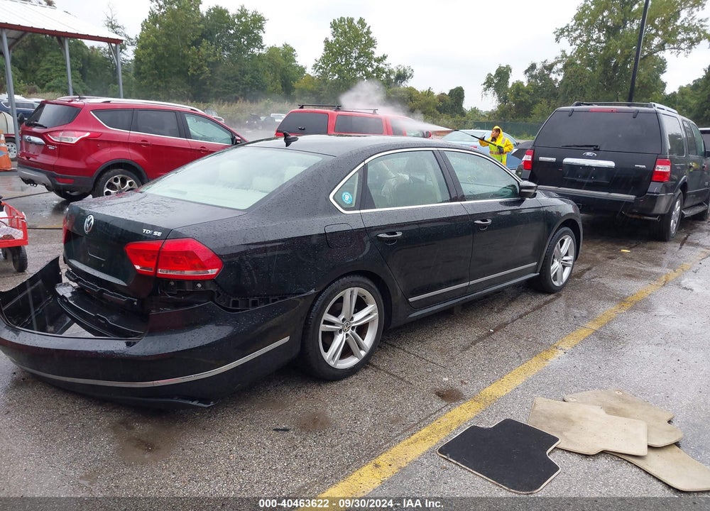 2014 VOLKSWAGEN PASSAT 2.0L TDI SE VIN: 1VWBN7A33EC032973