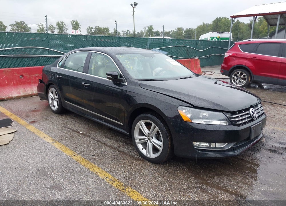 2014 VOLKSWAGEN PASSAT 2.0L TDI SE VIN: 1VWBN7A33EC032973
