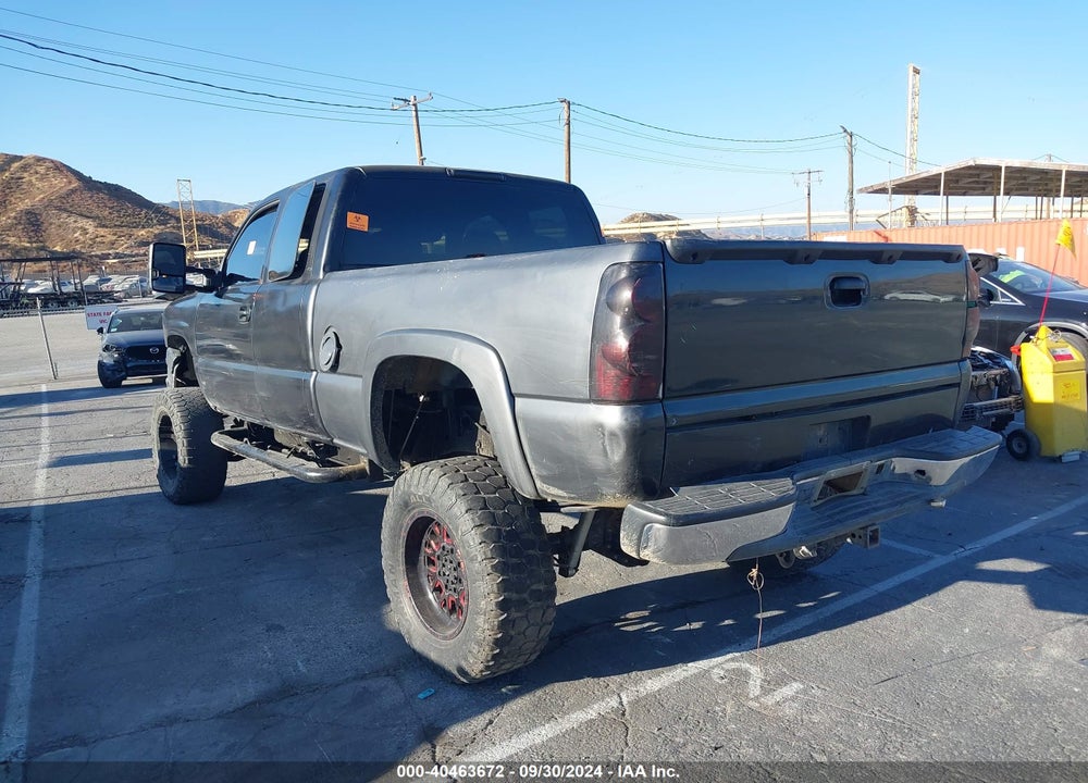 2003 CHEVROLET SILVERADO 2500HD LS VIN: 1GCHK29U03E146694