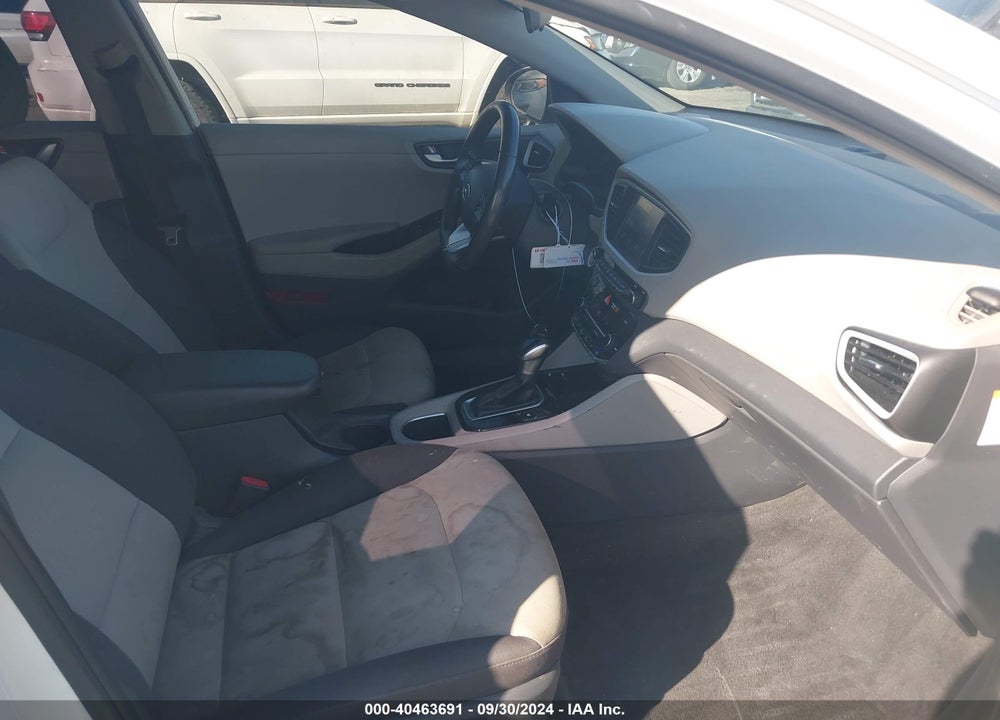 2017 HYUNDAI IONIQ HYBRID SEL VIN: KMHC75LC5HU046693