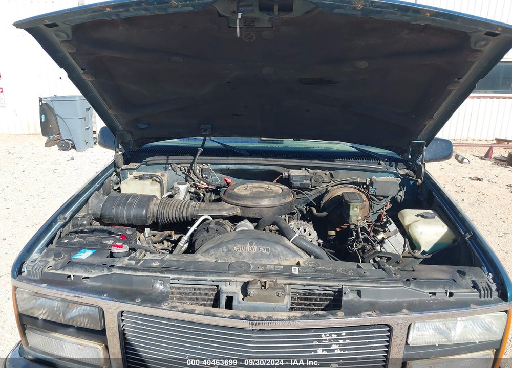 1992 GMC SUBURBAN K1500 VIN: 1GKFK16K1NJ718634
