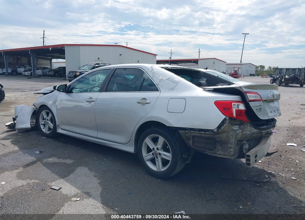 2014 TOYOTA CAMRY SE VIN: 4T1BF1FK4EU748512