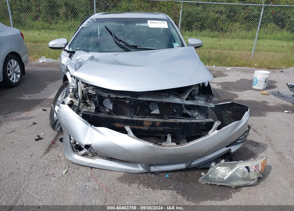 2014 TOYOTA CAMRY SE VIN: 4T1BF1FK4EU748512