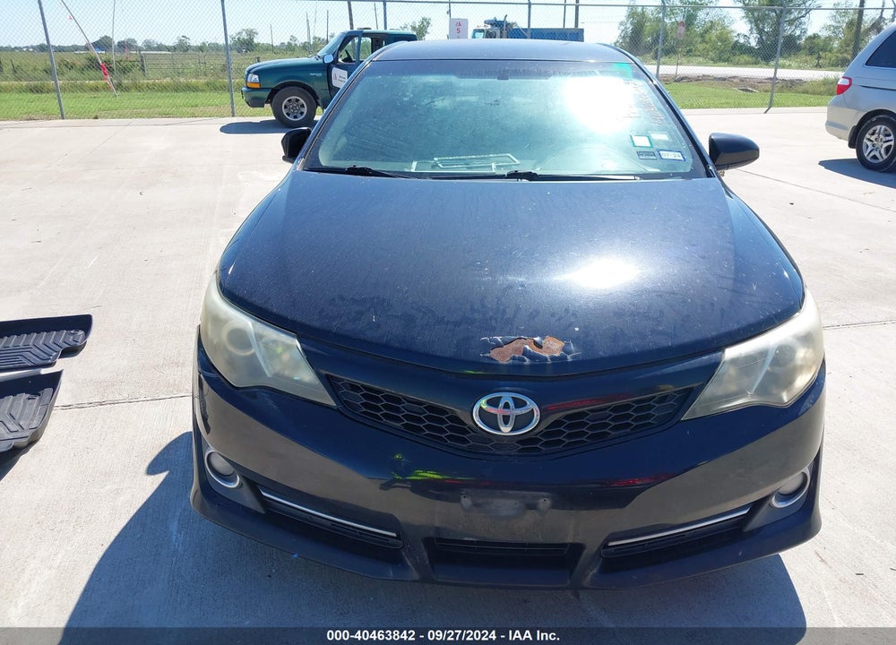 2014 TOYOTA CAMRY SE VIN: 4T1BF1FK5EU444945