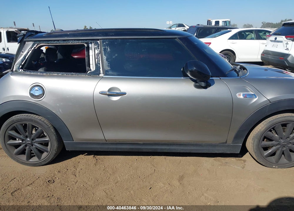 2020 MINI HARDTOP COOPER S VIN: WMWXR5C05L2M53274