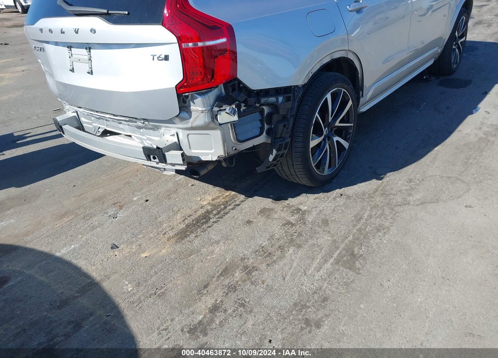 2018 VOLVO XC90 T6 MOMENTUM VIN: YV4A22PK2J1391680