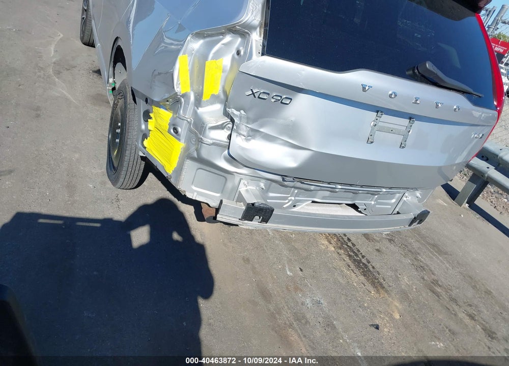 2018 VOLVO XC90 T6 MOMENTUM VIN: YV4A22PK2J1391680