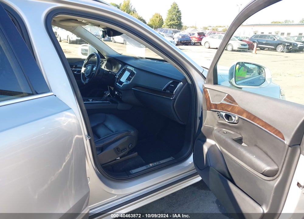 2018 VOLVO XC90 T6 MOMENTUM VIN: YV4A22PK2J1391680