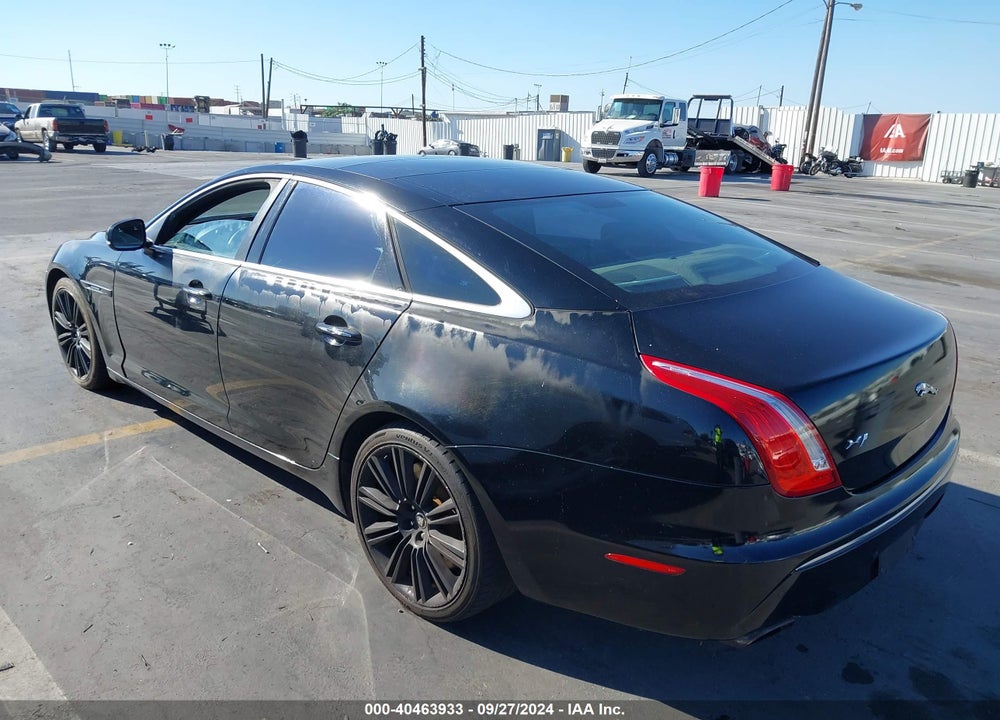 2011 JAGUAR XJ SUPERCHARGED VIN: SAJWA1GE1BMV16220