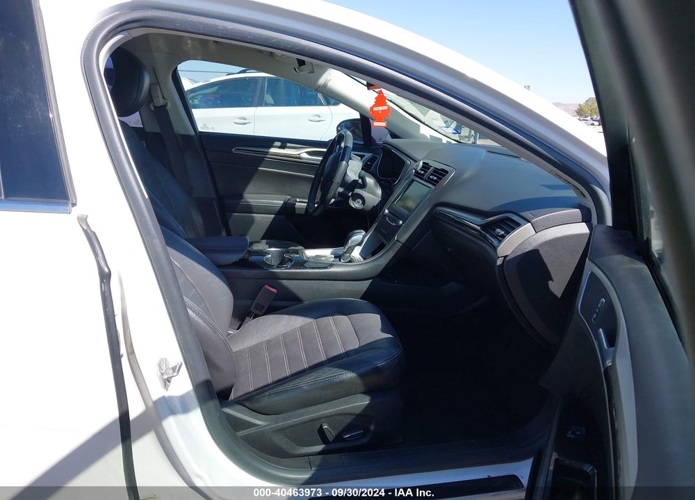 2014 FORD FUSION SE VIN: 3FA6P0HD3ER315272