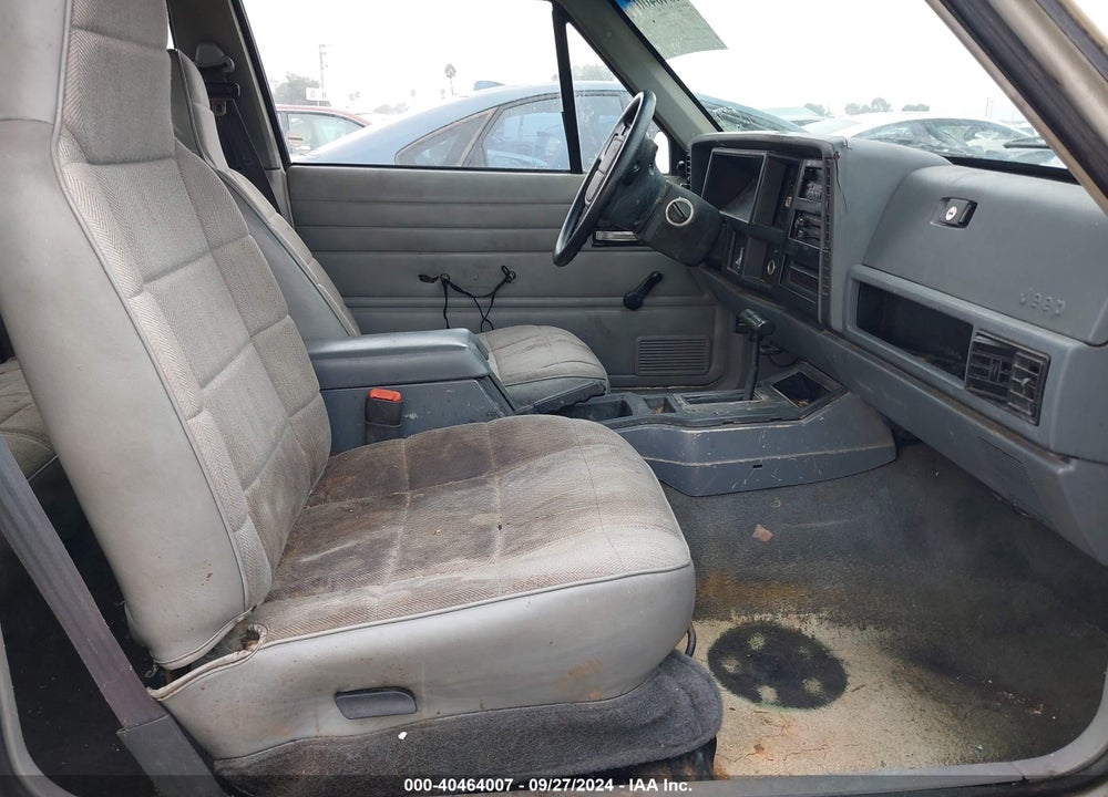 1996 JEEP CHEROKEE SE VIN: 1J4FT27S0TL186656