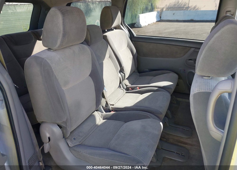 2009 TOYOTA SIENNA LE VIN: 5TDZK23C29S236470