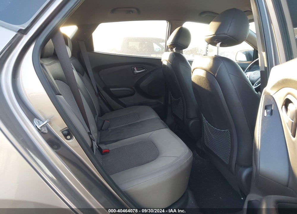 2011 HYUNDAI TUCSON GLS VIN: KM8JU3AC2BU155403