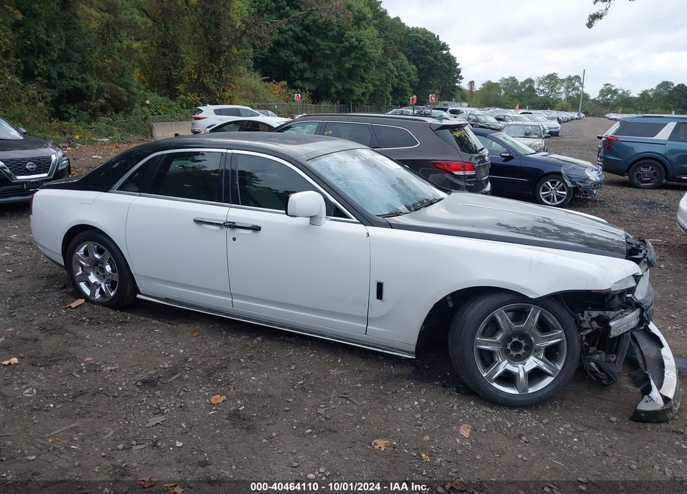 2011 ROLLS-ROYCE GHOST VIN: SCA664S57BUX49910