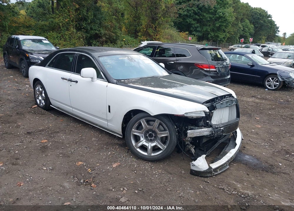 2011 ROLLS-ROYCE GHOST VIN: SCA664S57BUX49910