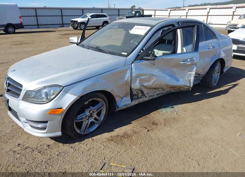 2014 MERCEDES-BENZ C 250 LUXURY/SPORT VIN: WDDGF4HB8EA904986