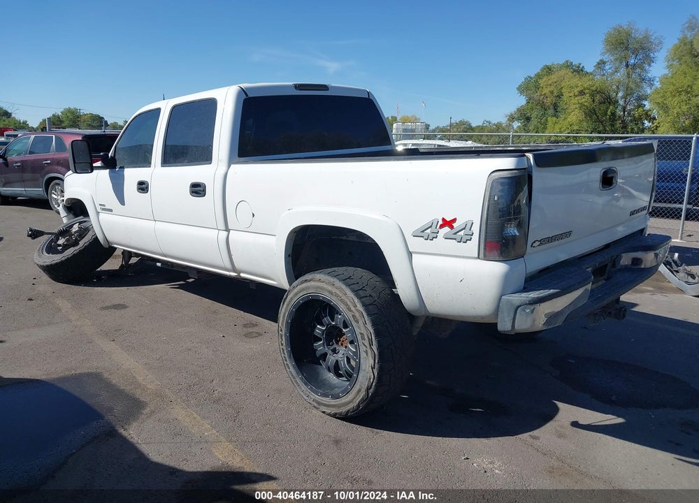 2005 CHEVROLET SILVERADO 2500HD LT VIN: 1GCHK23235F931750
