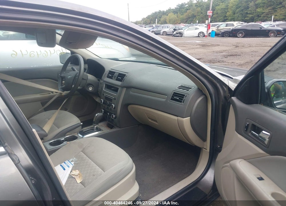 2010 FORD FUSION SE VIN: 3FAHP0HA1AR214580