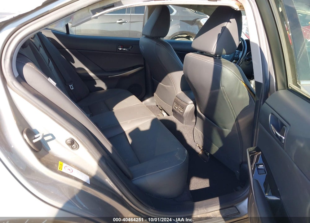 2016 LEXUS IS 200T VIN: JTHBA1D25G5029349