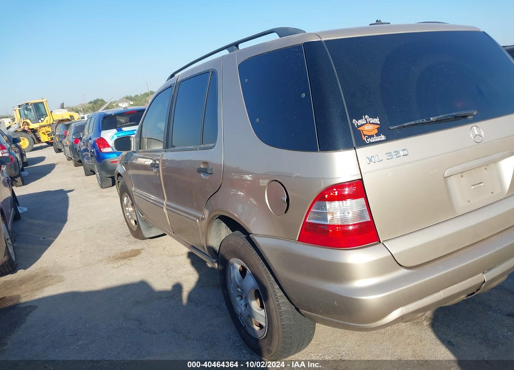 2002 MERCEDES-BENZ M-CLASS BASE (A5) VIN: 4JGAB54E12A353387