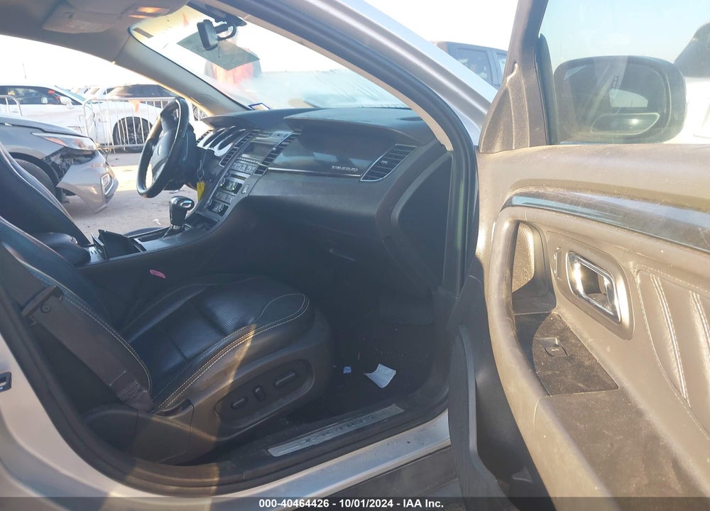 2010 FORD TAURUS LIMITED VIN: 1FAHP2FW3AG125076