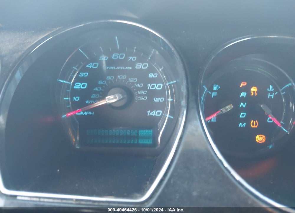 2010 FORD TAURUS LIMITED VIN: 1FAHP2FW3AG125076