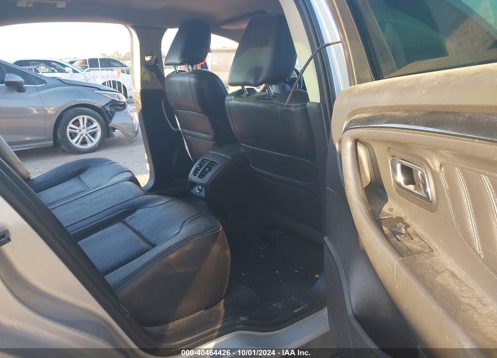 2010 FORD TAURUS LIMITED VIN: 1FAHP2FW3AG125076