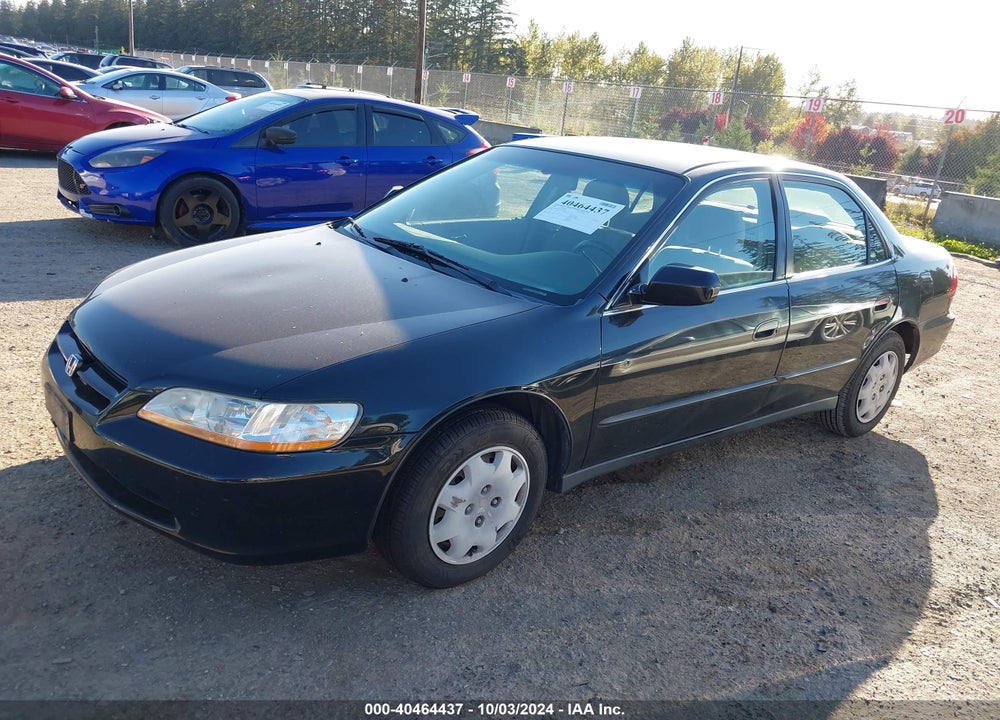 2000 HONDA ACCORD 2.3 LX VIN: JHMCG564XYC000015