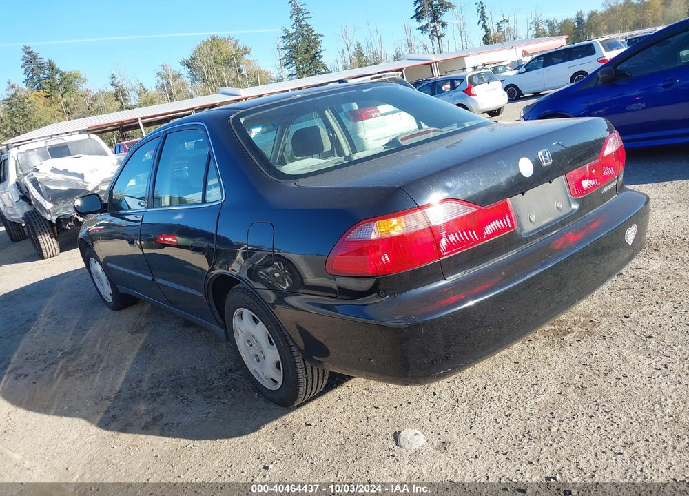 2000 HONDA ACCORD 2.3 LX VIN: JHMCG564XYC000015