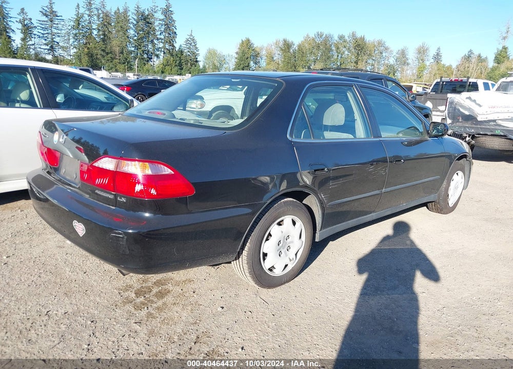 2000 HONDA ACCORD 2.3 LX VIN: JHMCG564XYC000015