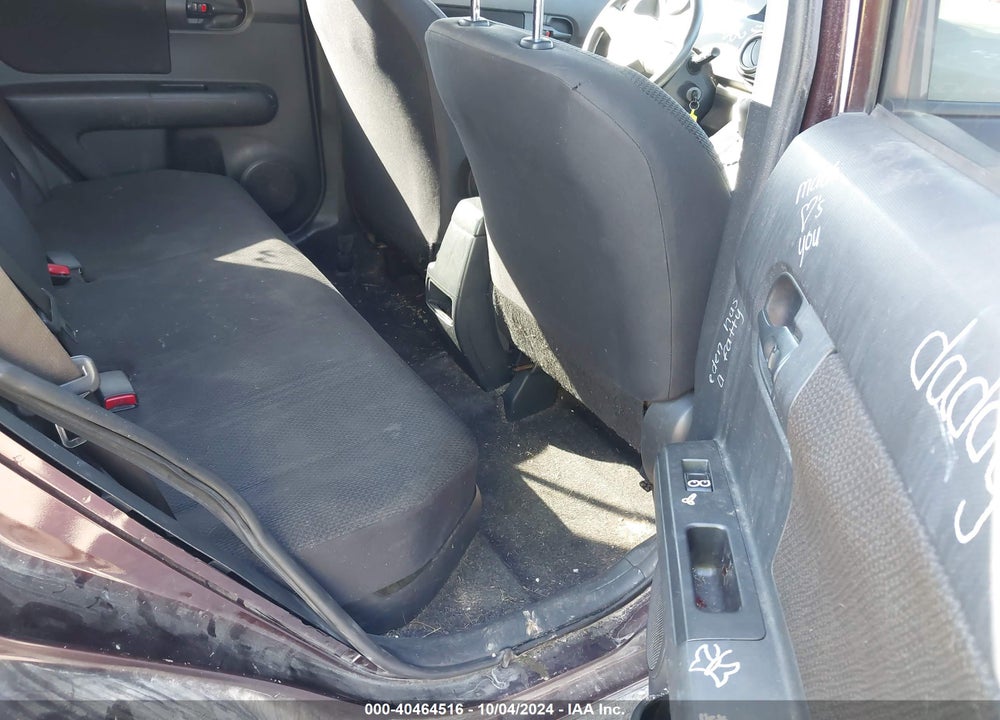 2009 SCION XB VIN: JTLKE50E491068655