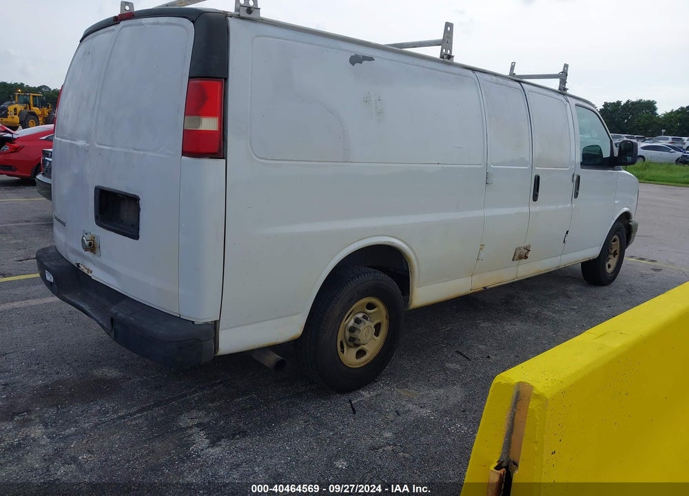 2008 CHEVROLET EXPRESS WORK VAN VIN: 1GCGG29C381101400