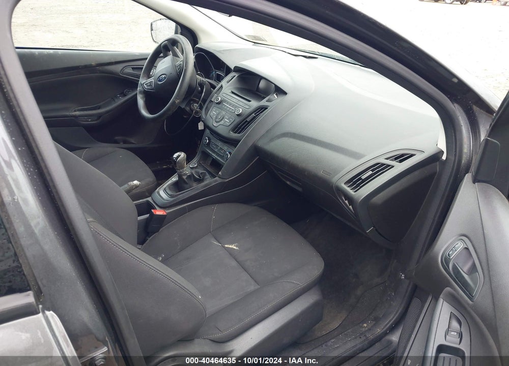 2017 FORD FOCUS S VIN: 1FADP3E27HL203508