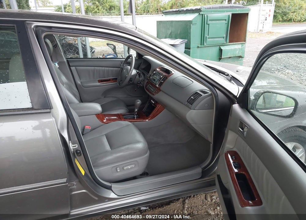 2006 TOYOTA CAMRY XLE V6 VIN: 4T1BF30K26U625104