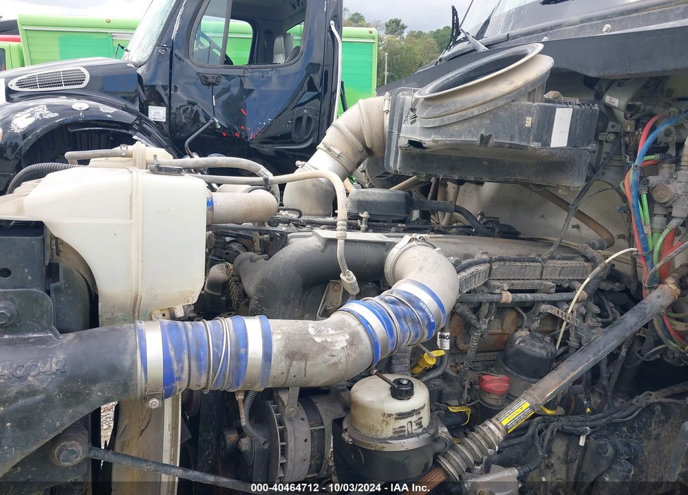 2020 KENWORTH T680 VIN: 1XKYDP9X9LJ360645