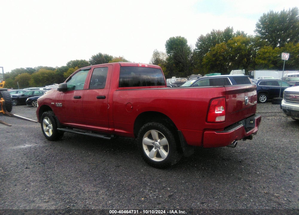 2015 RAM 1500 EXPRESS VIN: 1C6RR7FT8FS618422