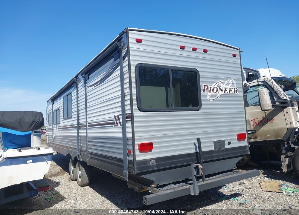 2016 HEARTLAND PIONEER VIN: 5SFPB3529GE300439