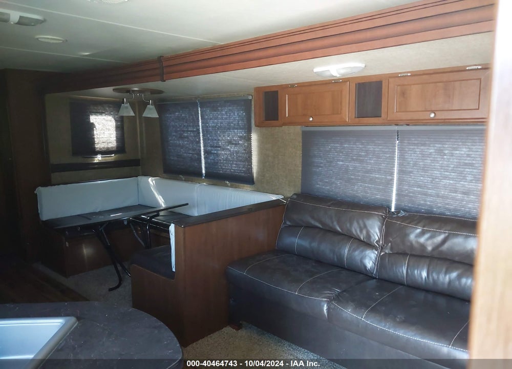 2016 HEARTLAND PIONEER VIN: 5SFPB3529GE300439