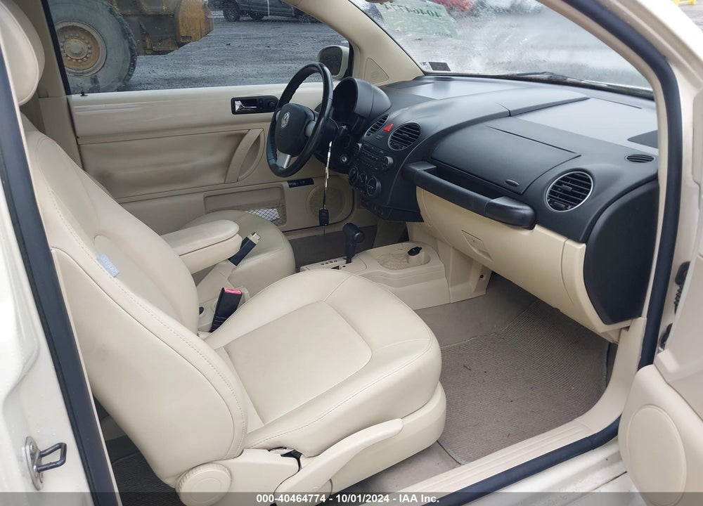2008 VOLKSWAGEN NEW BEETLE S/SE VIN: 3VWRG31C28M522504