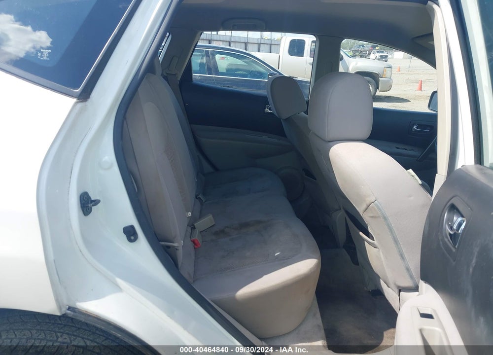 2014 NISSAN ROGUE SELECT S VIN: JN8AS5MT5EW617385