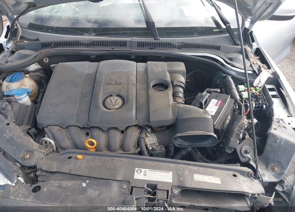 2013 VOLKSWAGEN JETTA 2.5L SE VIN: 3VWDP7AJ1DM352369