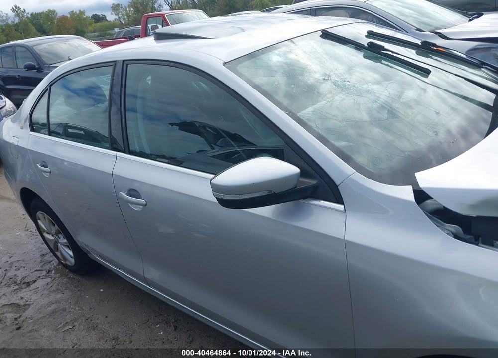 2013 VOLKSWAGEN JETTA 2.5L SE VIN: 3VWDP7AJ1DM352369