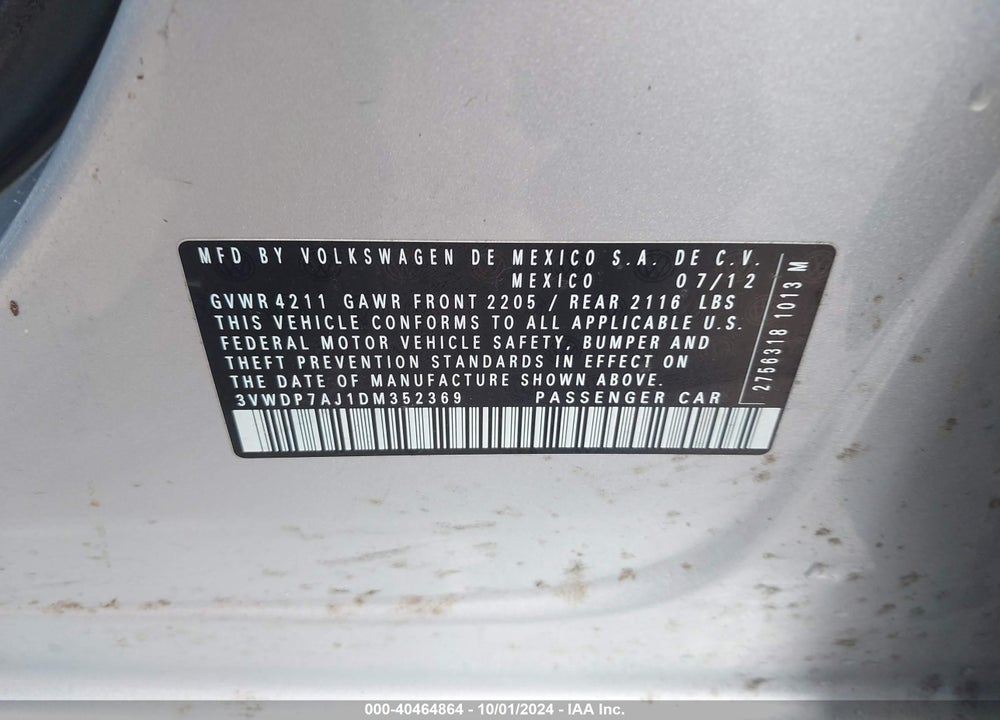 2013 VOLKSWAGEN JETTA 2.5L SE VIN: 3VWDP7AJ1DM352369