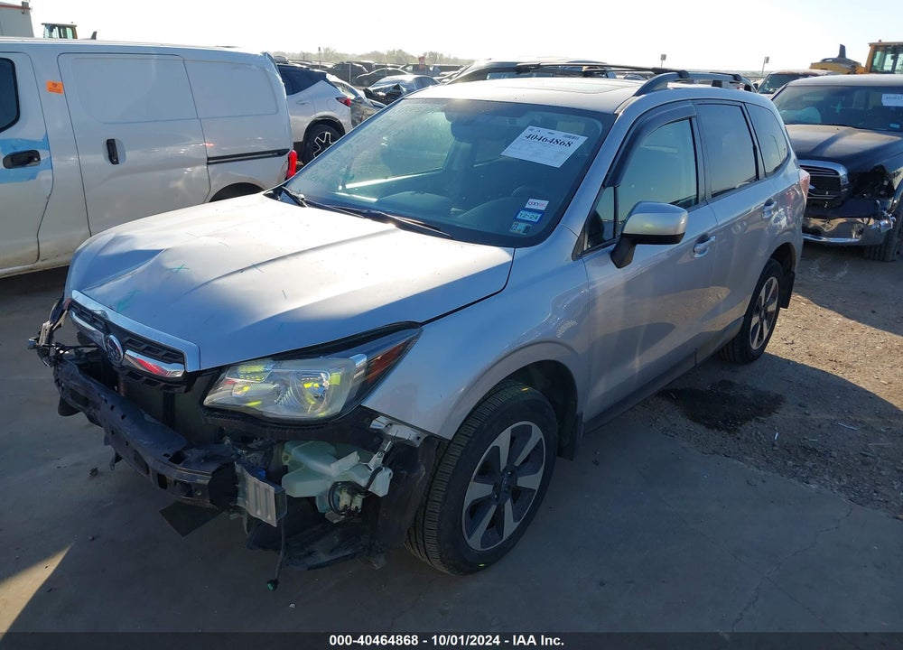 2018 SUBARU FORESTER 2.5I PREMIUM VIN: JF2SJAGC9JH590442